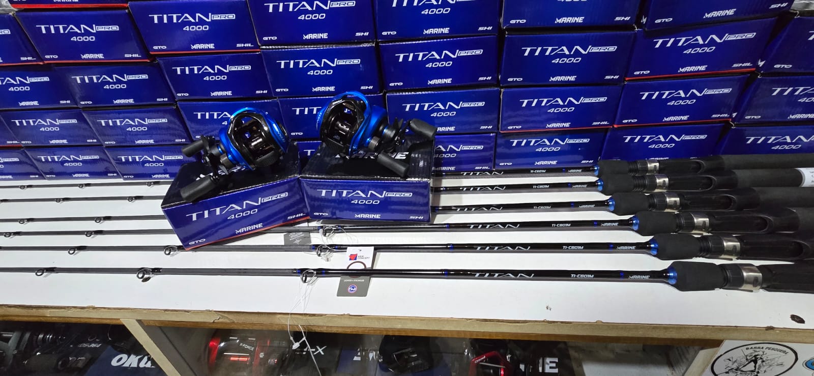 COMBO MARINE TITAN 4000 + CAÑA 12/25 LB 1T